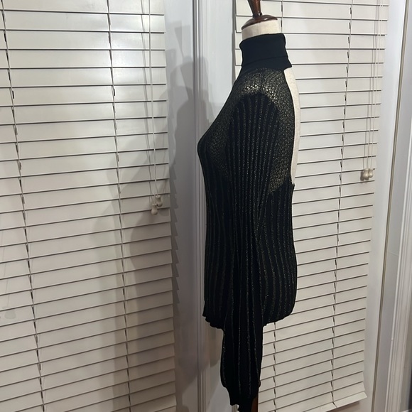 Arden B Turtleneck - Picture 2 of 6